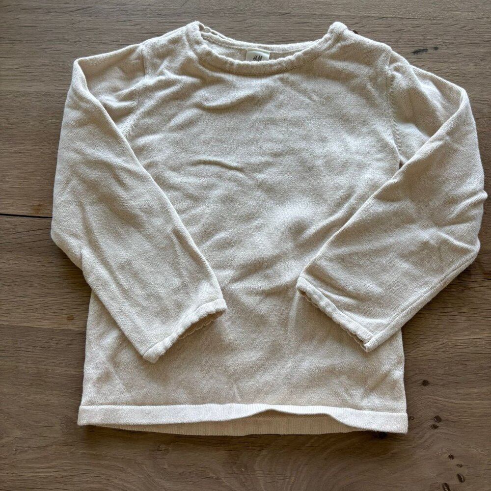 H&M Sweatshirt - Size 4T